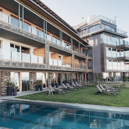Alpinhotel Pacheiner トレフェン エクステリア 写真