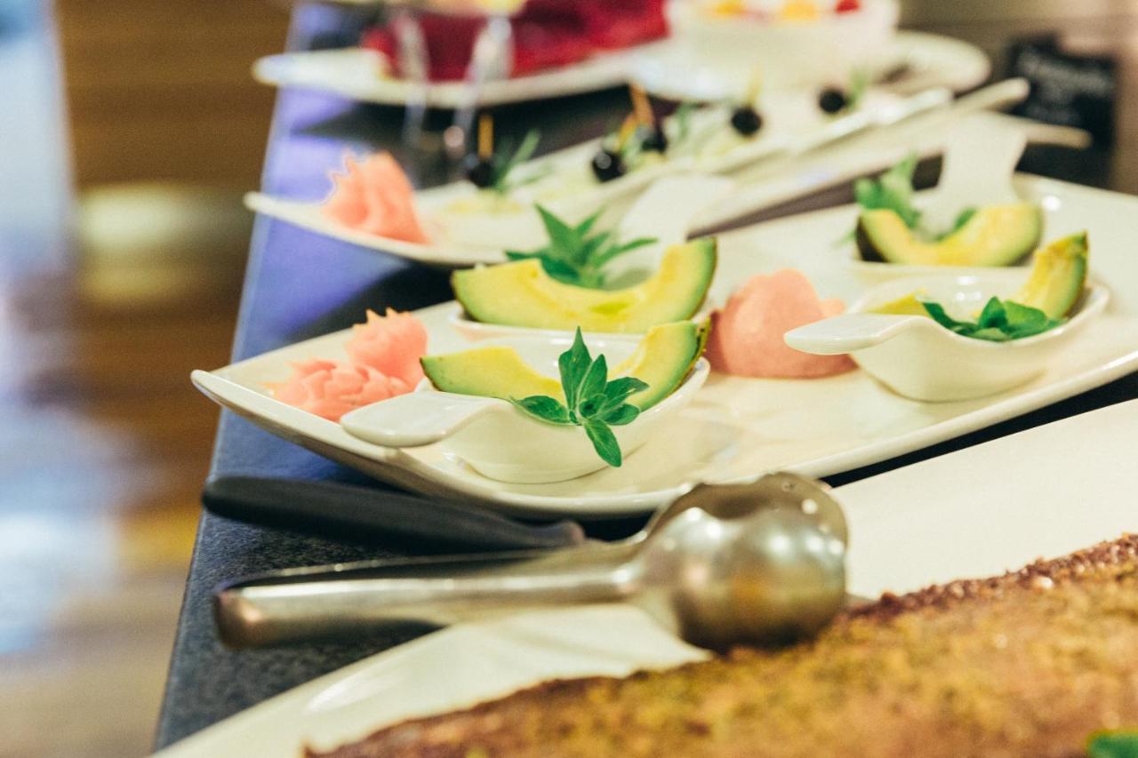 Alpinhotel Pacheiner トレフェン エクステリア 写真