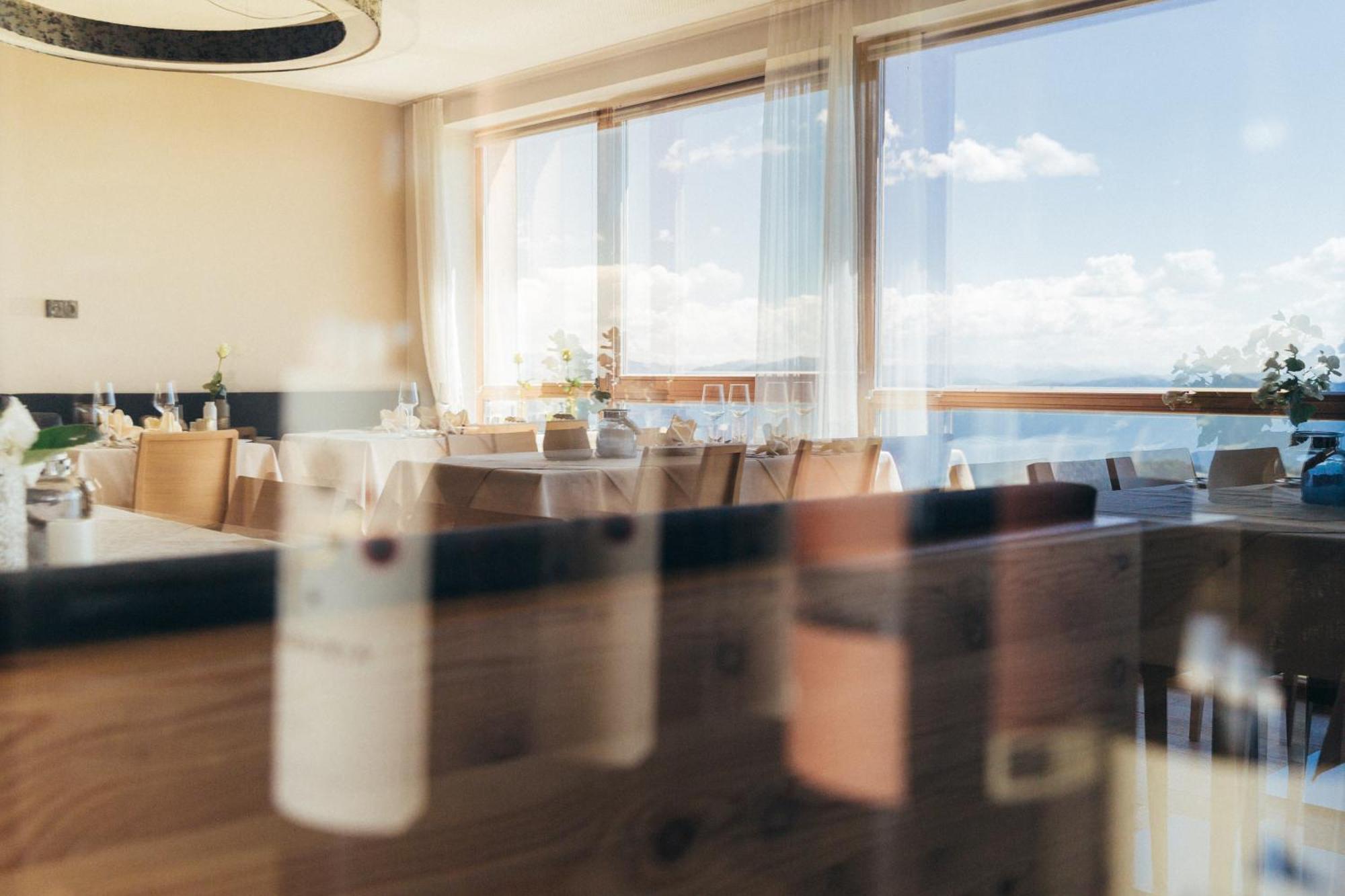 Alpinhotel Pacheiner トレフェン エクステリア 写真