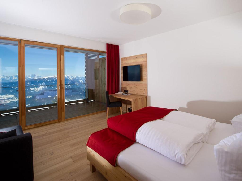 Alpinhotel Pacheiner トレフェン エクステリア 写真